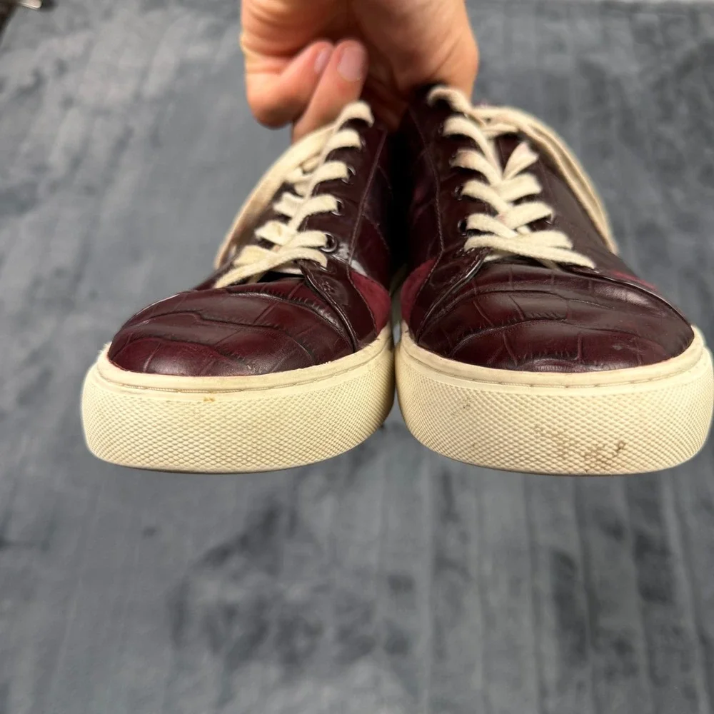 Tory Burch Low Top Sneaker Womens 9M Burgundy Mixed Media Croc Embossed 8913